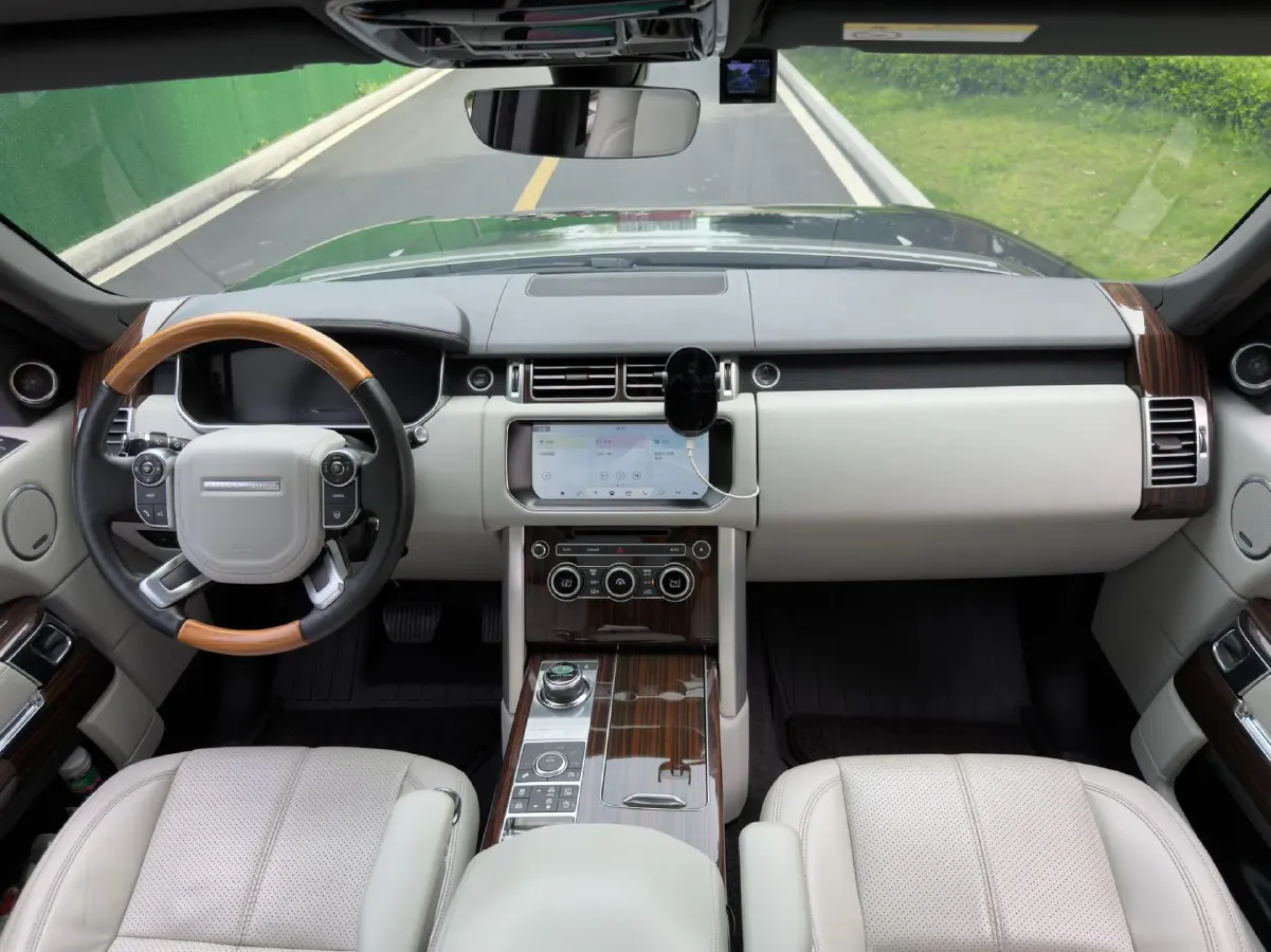 2017 Land Rover Range Rover 3.0T 340HP V6 8AT,autocango,china used car exporter,china ev exporter,chinese used car exporter,chinese used ev exporter