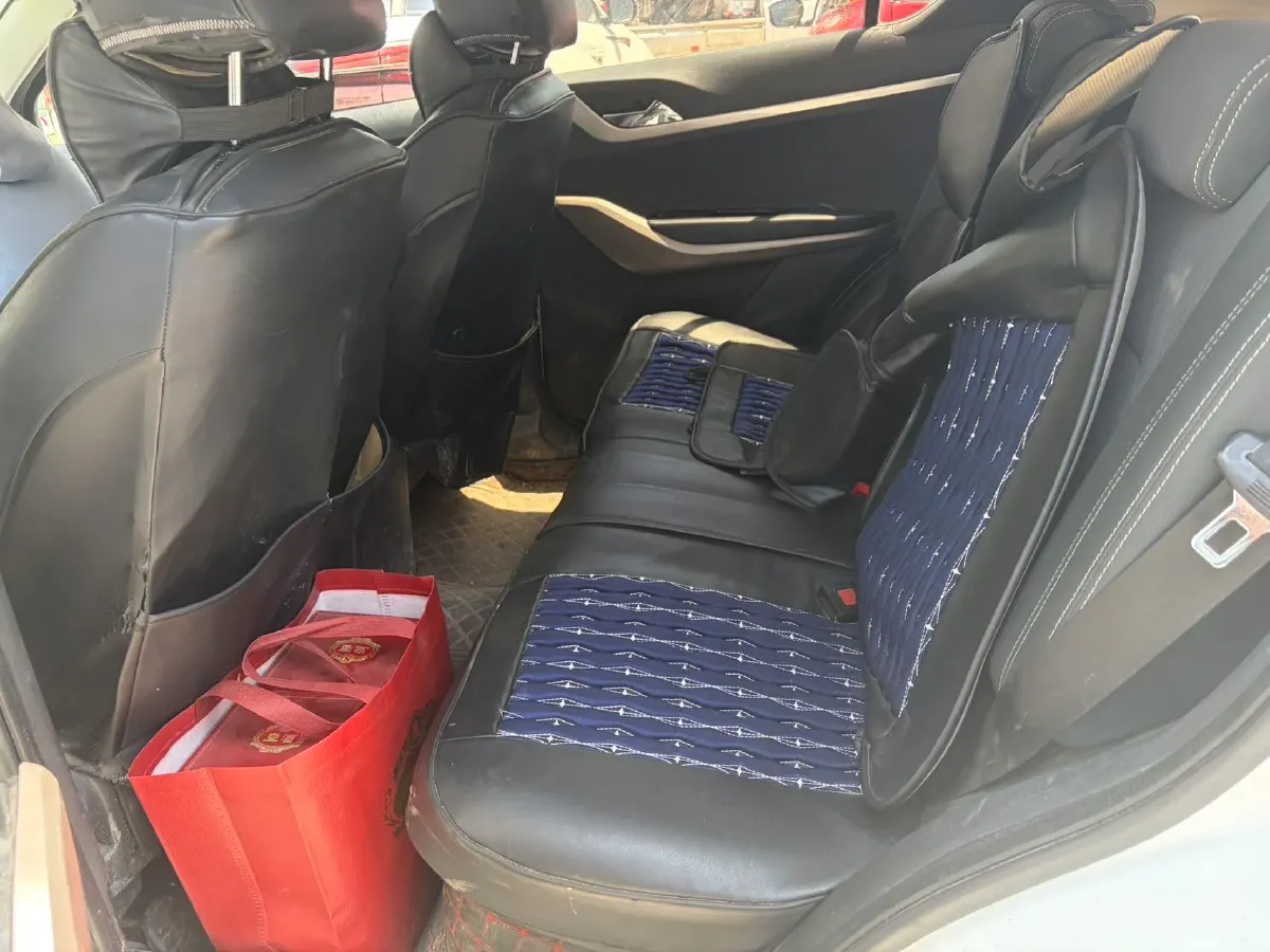 2018 HaiMa S5 Young Edition 1.6L 122HP L4 5MT,autocango,china used car exporter,china ev exporter,chinese used car exporter,chinese used ev exporter