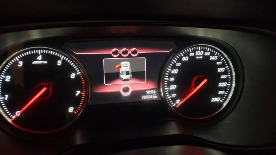 2020 HongQi H5 1.5T 169HP L4 7DCT,autocango,china used car exporter,china ev exporter,chinese used car exporter,chinese used ev exporter