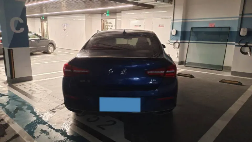 2020 HongQi H5 1.5T 169HP L4 7DCT,autocango,china used car exporter,china ev exporter,chinese used car exporter,chinese used ev exporter