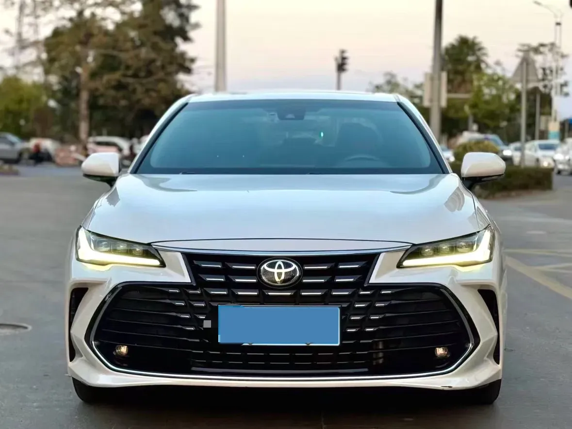 2023 Toyota Avalon 2.0L 177HP L4 CVT,autocango,china used car exporter,china ev exporter,chinese used car exporter,chinese used ev exporter