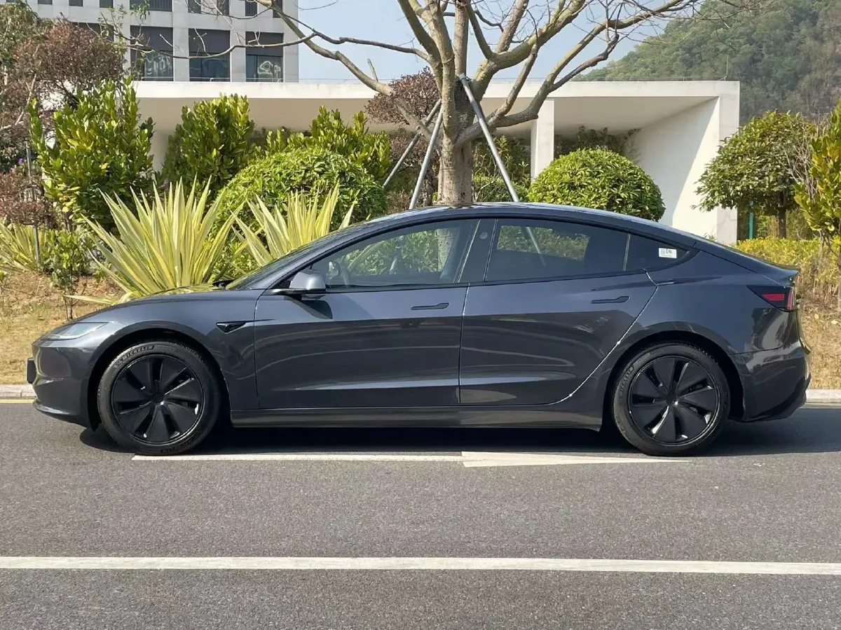 2023 Buick EnvisionPlus 2.0T 237HP L4 9AT,autocango,china used car exporter,china ev exporter,chinese used car exporter,chinese used ev exporter