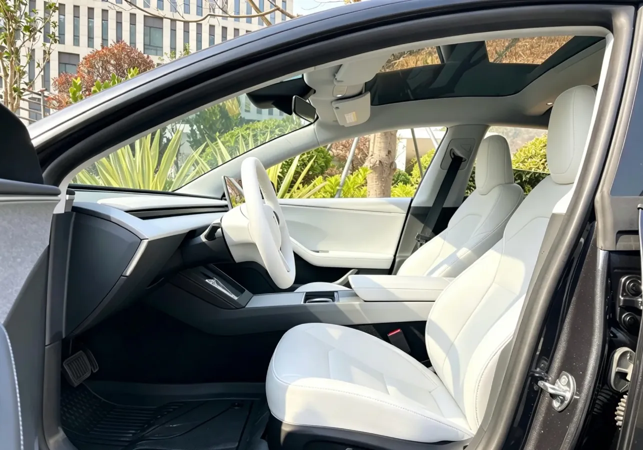 2023 Buick EnvisionPlus 2.0T 237HP L4 9AT,autocango,china used car exporter,china ev exporter,chinese used car exporter,chinese used ev exporter