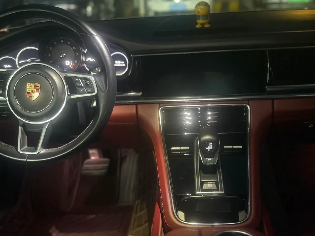 2019 Porsche Panamera 2.9T 330HP V6 8DCT,autocango,china used car exporter,china ev exporter,chinese used car exporter,chinese used ev exporter