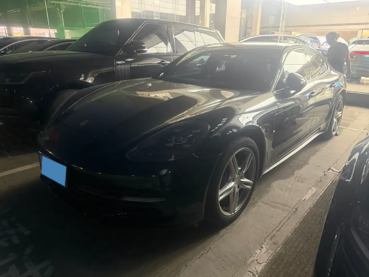 2019 Porsche Panamera 2.9T 330HP V6 8DCT,autocango,china used car exporter,china ev exporter,chinese used car exporter,chinese used ev exporter