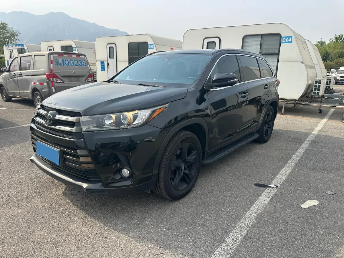 2021 Toyota Highlander 2.0T 220HP L4 6AT,autocango,china used car exporter,china ev exporter,chinese used car exporter,chinese used ev exporter