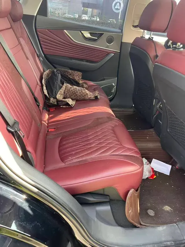 2023 HongQi HS5 2.0T 252HP L4 8AT,autocango,china used car exporter,china ev exporter,chinese used car exporter,chinese used ev exporter