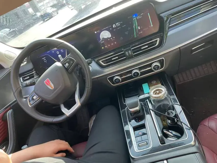 2023 HongQi HS5 2.0T 252HP L4 8AT,autocango,china used car exporter,china ev exporter,chinese used car exporter,chinese used ev exporter