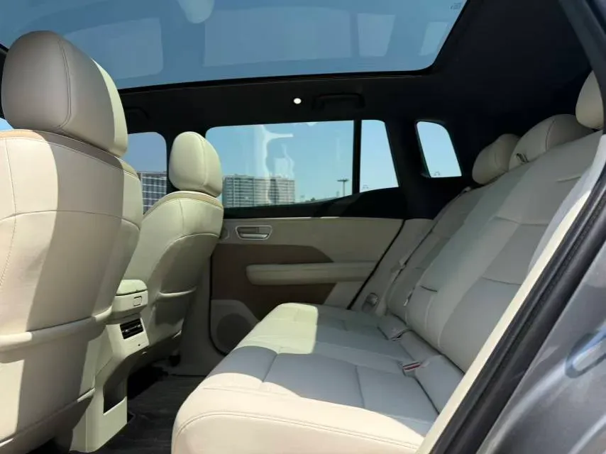 2025 Toyota BZ3X BEV 58.37KWH,autocango,china used car exporter,china ev exporter,chinese used car exporter,chinese used ev exporter