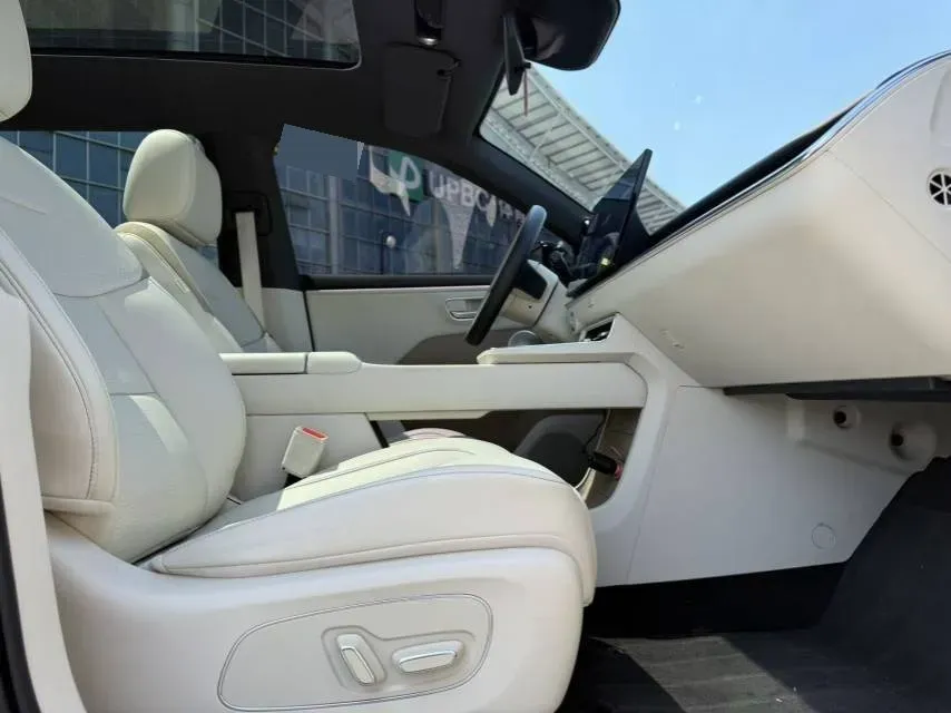 2025 Toyota BZ3X BEV 58.37KWH,autocango,china used car exporter,china ev exporter,chinese used car exporter,chinese used ev exporter