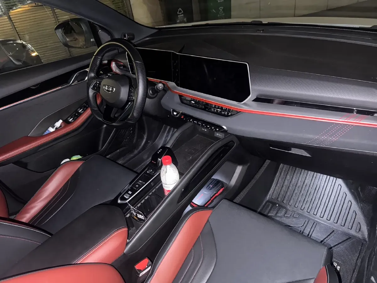 2022 Geely Coolray 1.5T 181HP L4 7DCT,autocango,china used car exporter,china ev exporter,chinese used car exporter,chinese used ev exporter