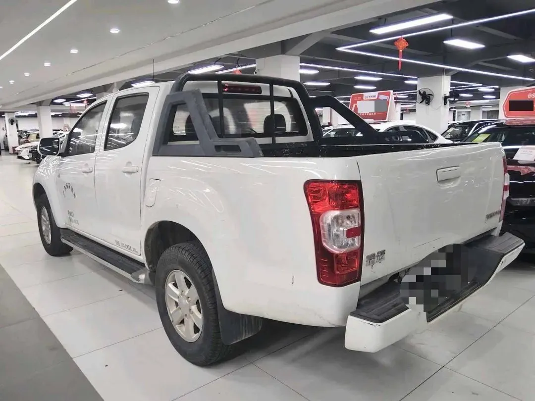 2018 Isuzu RE-MAX Jim 2.0T 204HP L4 5MT,autocango,china used car exporter,china ev exporter,chinese used car exporter,chinese used ev exporter