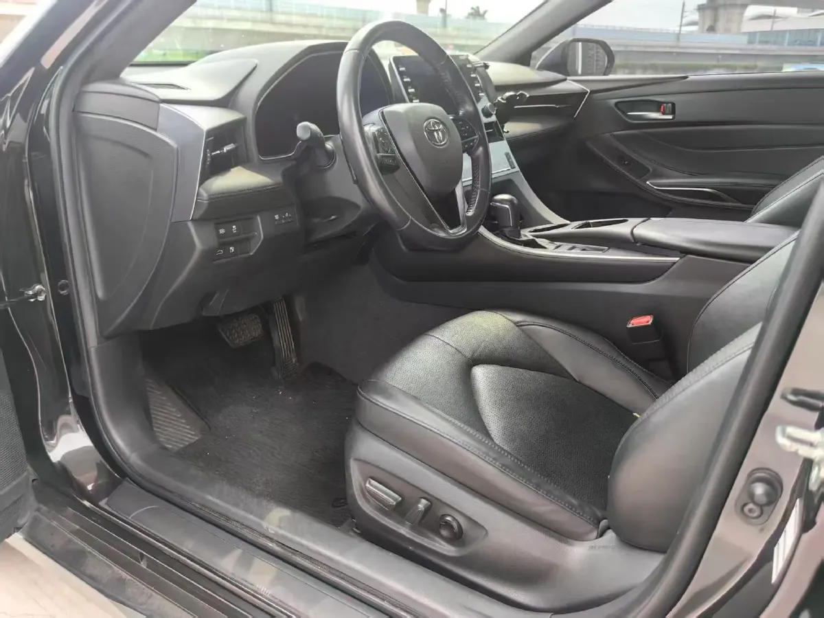 2021 Toyota Avalon 2.5L 209HP L4 8AT,autocango,china used car exporter,china ev exporter,chinese used car exporter,chinese used ev exporter