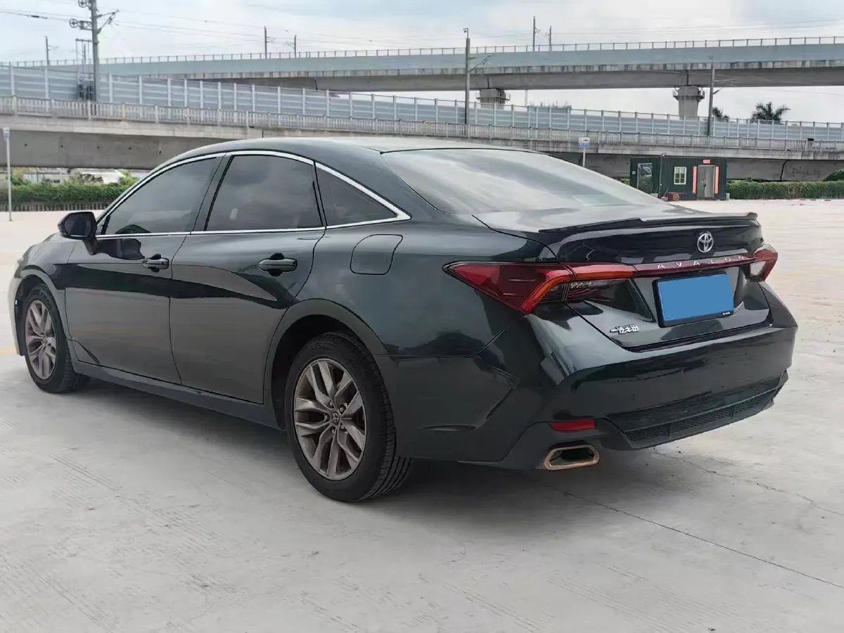 2021 Toyota Avalon 2.5L 209HP L4 8AT,autocango,china used car exporter,china ev exporter,chinese used car exporter,chinese used ev exporter