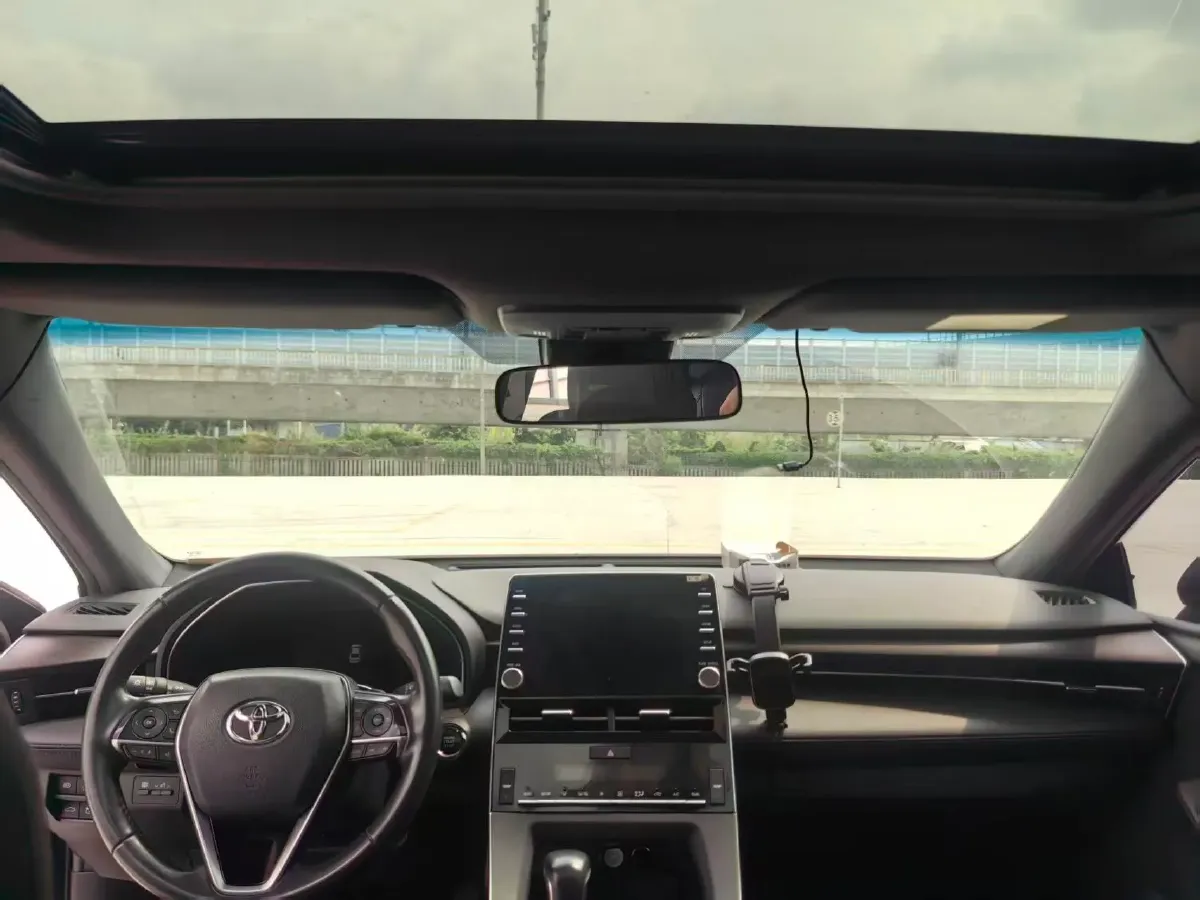 2021 Toyota Avalon 2.5L 209HP L4 8AT,autocango,china used car exporter,china ev exporter,chinese used car exporter,chinese used ev exporter