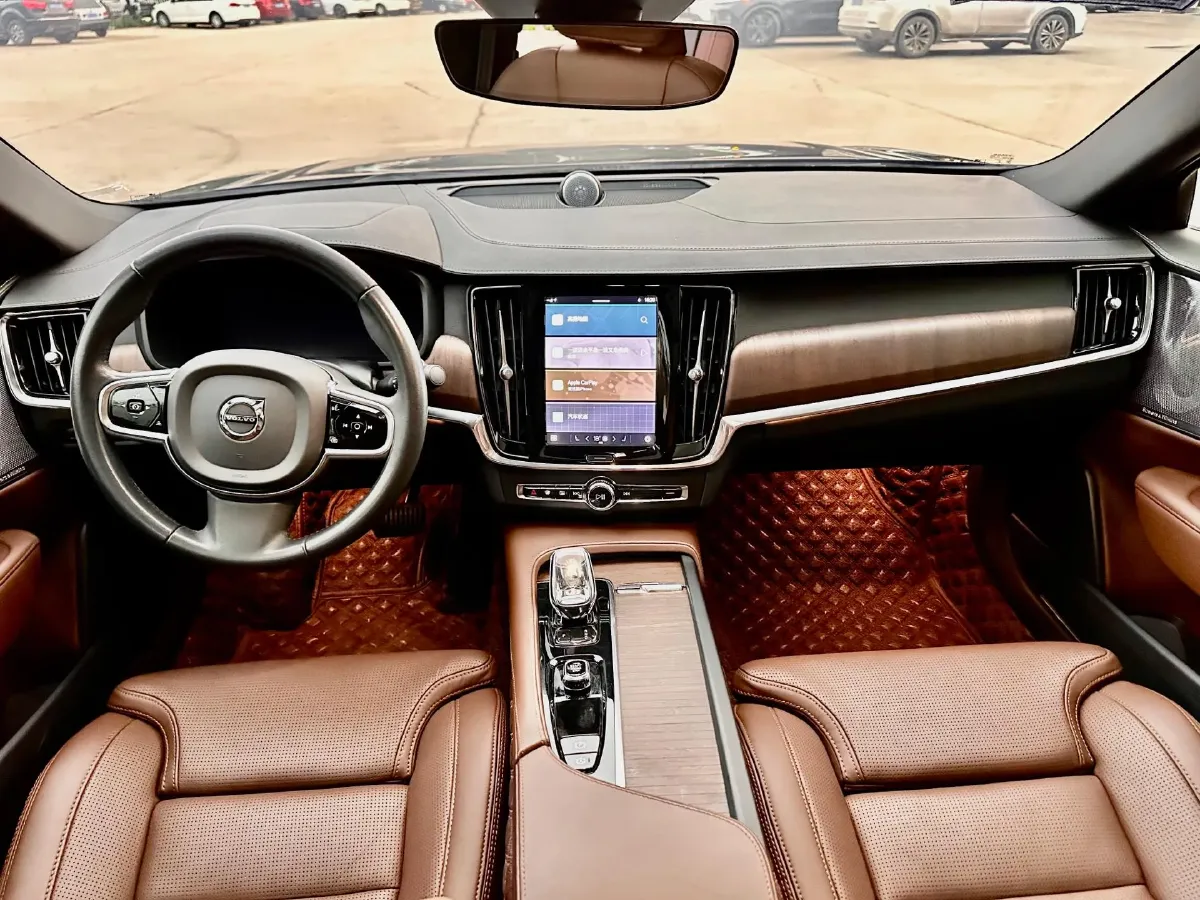 2022 Volvo S90 2.0T 250HP L4 8AT,autocango,china used car exporter,china ev exporter,chinese used car exporter,chinese used ev exporter