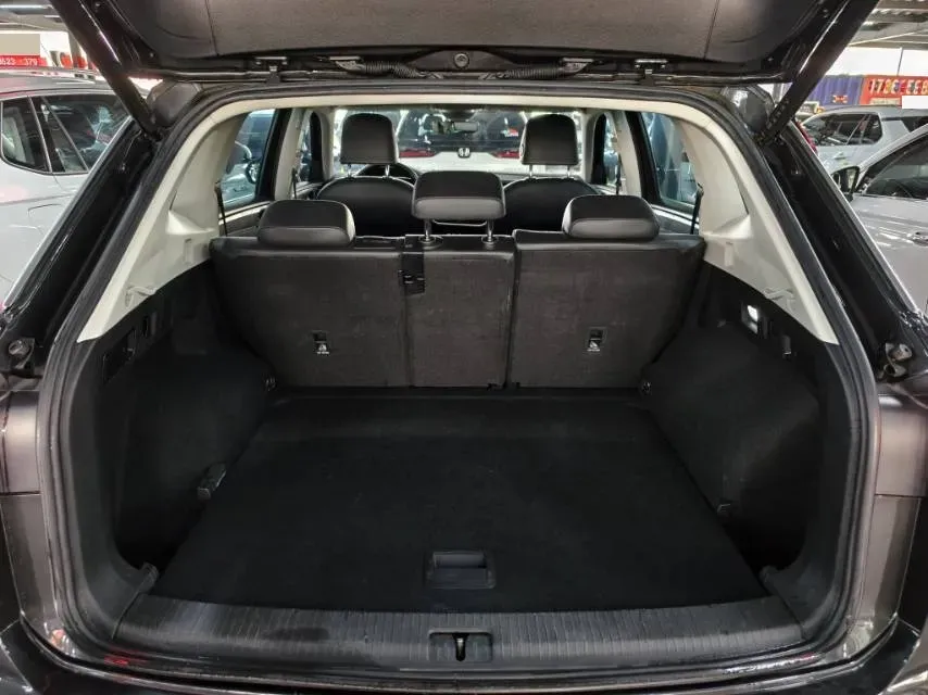 2023 Volkswagen Tayron 2.0T 186HP L4 7DCT,autocango,china used car exporter,china ev exporter,chinese used car exporter,chinese used ev exporter