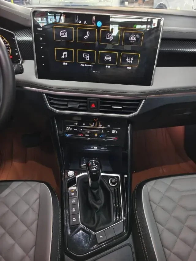 2023 Volkswagen Tayron 2.0T 186HP L4 7DCT,autocango,china used car exporter,china ev exporter,chinese used car exporter,chinese used ev exporter