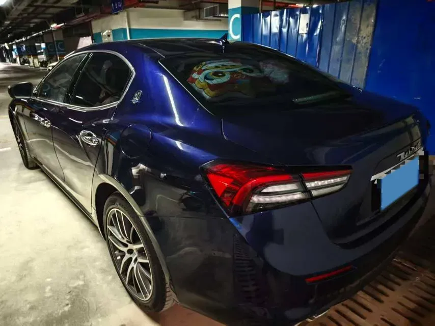 2021 Maserati Ghibli 2.0T 330HP L4 8AT,autocango,china used car exporter,china ev exporter,chinese used car exporter,chinese used ev exporter