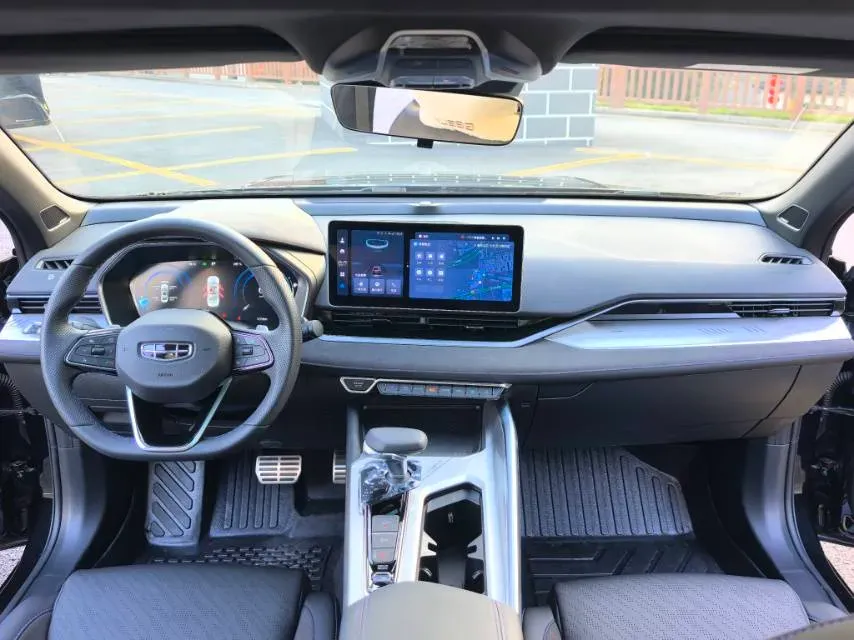 2024 Geely Preface 2.0T 190HP L4 7DCT,autocango,china used car exporter,china ev exporter,chinese used car exporter,chinese used ev exporter