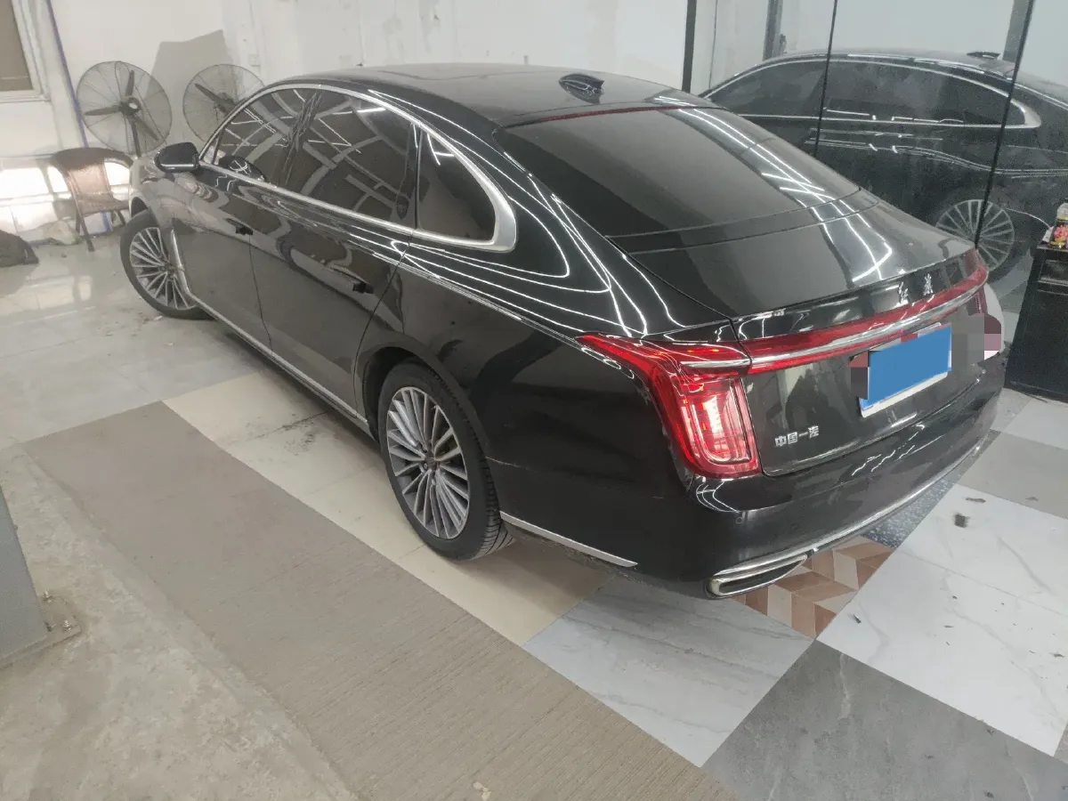 2023 HongQi H9 2.0T 252HP L4 7DCT,autocango,china used car exporter,china ev exporter,chinese used car exporter,chinese used ev exporter