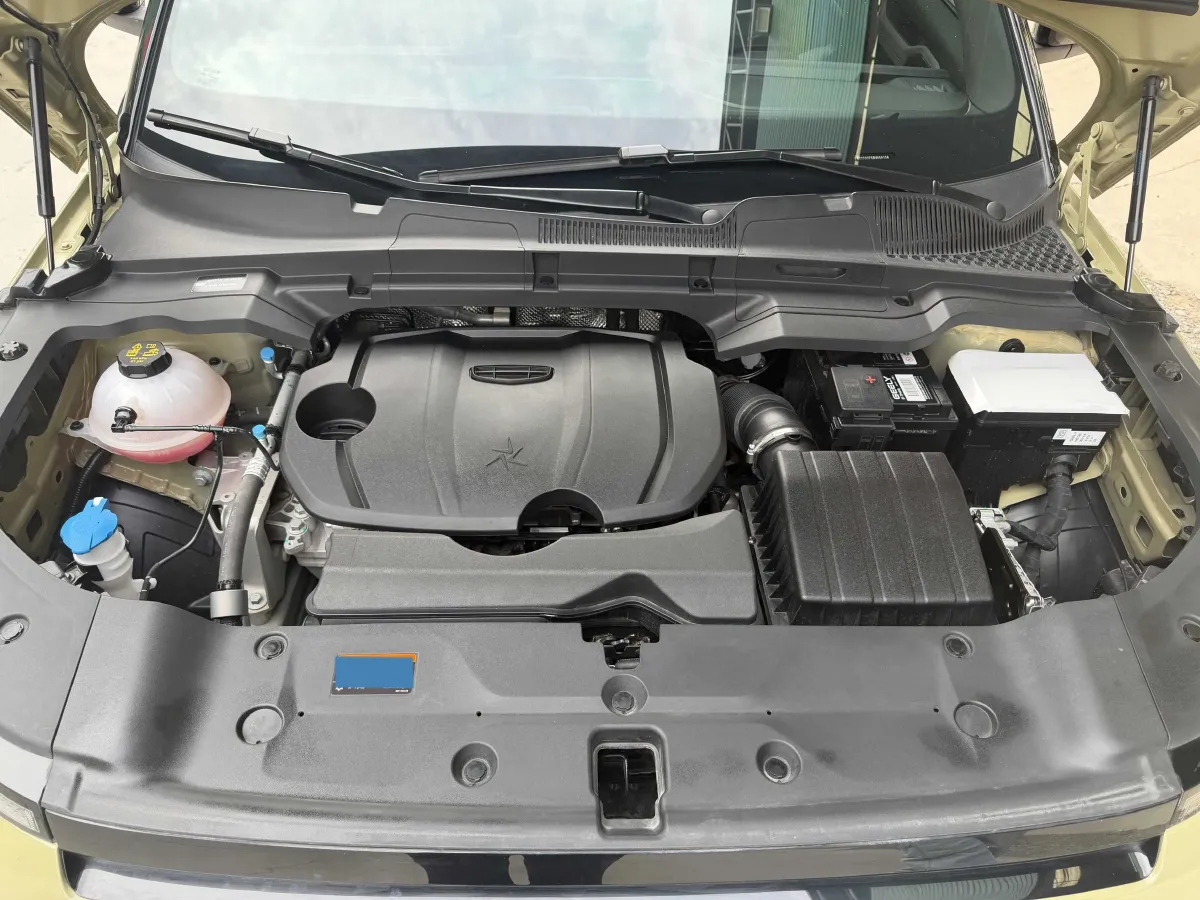 2025 Geely Cowboy 1.5T 181HP L4 7DCT,autocango,china used car exporter,china ev exporter,chinese used car exporter,chinese used ev exporter