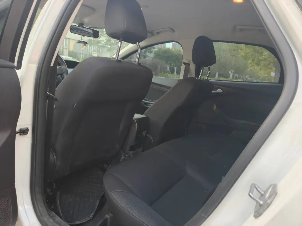 2023 Toyota Corolla 1.8L 98HP L4 E-CVT Hybrid,autocango,china used car exporter,china ev exporter,chinese used car exporter,chinese used ev exporter