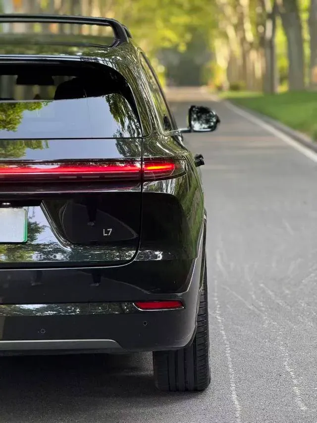 2023 Li L7 Range Extended 154HP REEV 40.9KWH,autocango,china used car exporter,china ev exporter,chinese used car exporter,chinese used ev exporter