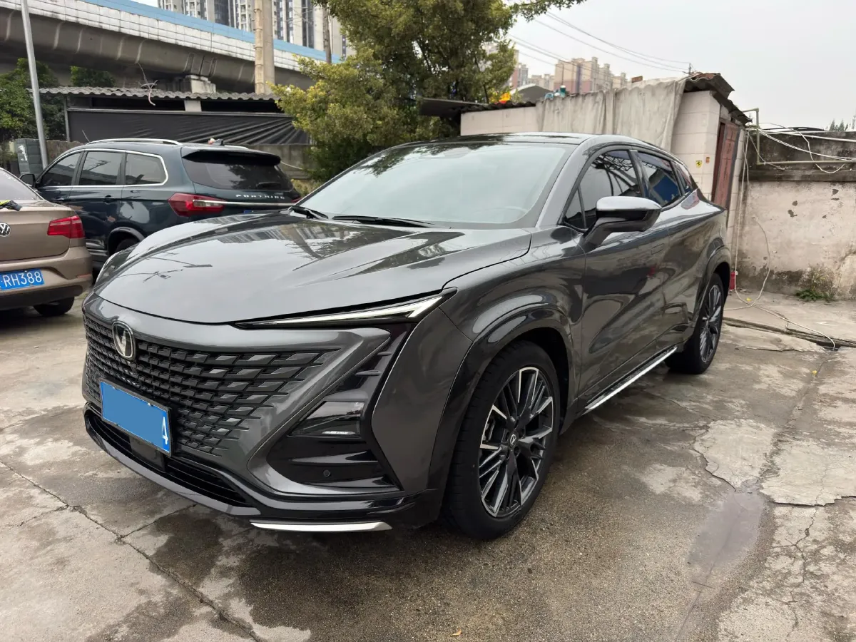 2023 ChangAn UNI-T 1.5T 188HP L4 7DCT,autocango,china used car exporter,china ev exporter,chinese used car exporter,chinese used ev exporter