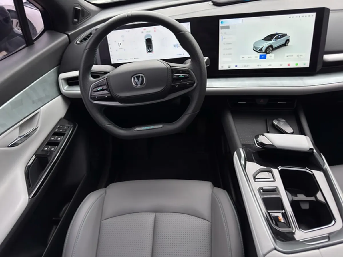 2023 ChangAn UNI-T 1.5T 188HP L4 7DCT,autocango,china used car exporter,china ev exporter,chinese used car exporter,chinese used ev exporter