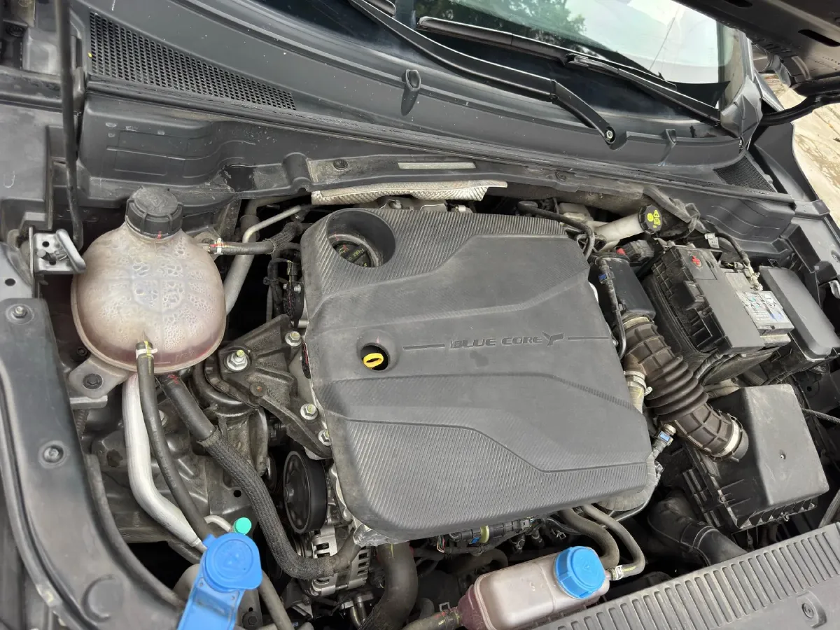 2023 ChangAn UNI-T 1.5T 188HP L4 7DCT,autocango,china used car exporter,china ev exporter,chinese used car exporter,chinese used ev exporter