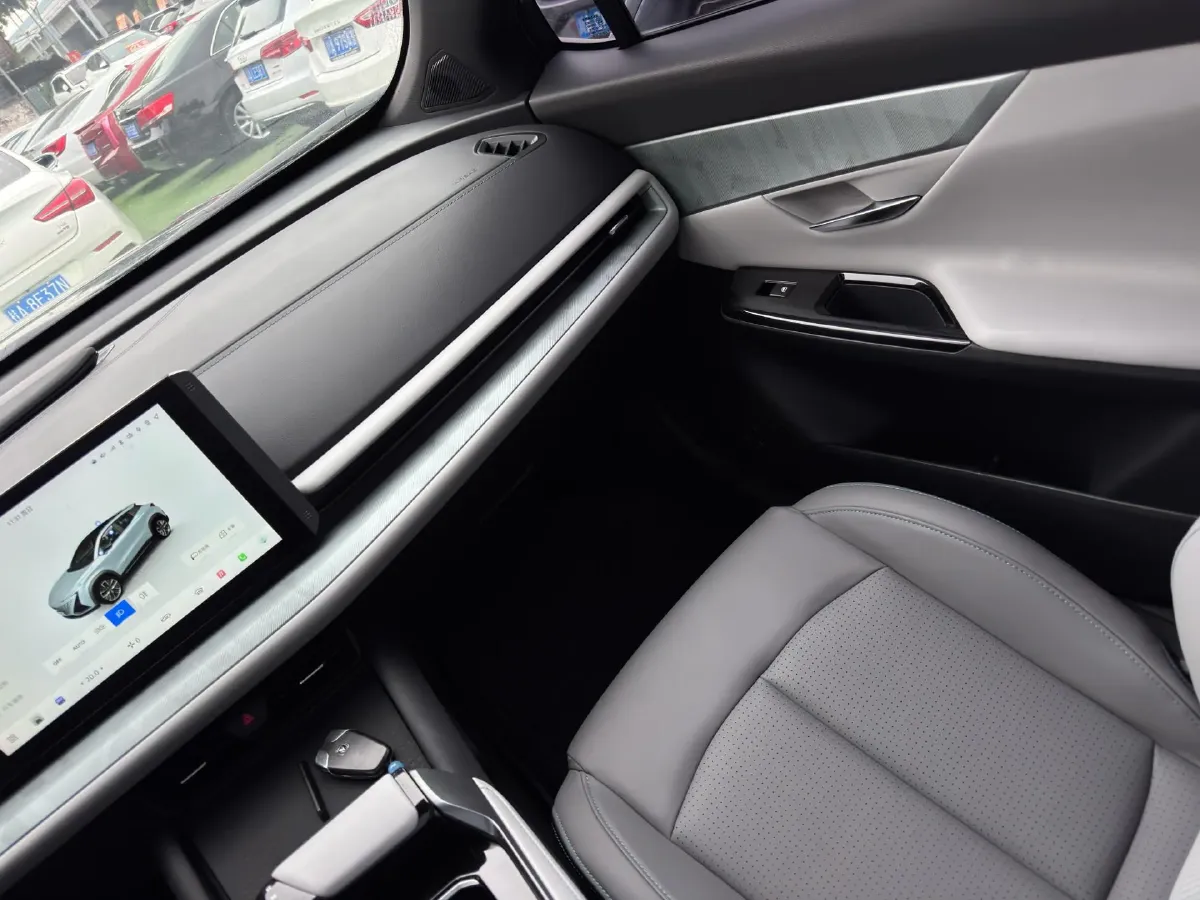 2023 ChangAn UNI-T 1.5T 188HP L4 7DCT,autocango,china used car exporter,china ev exporter,chinese used car exporter,chinese used ev exporter