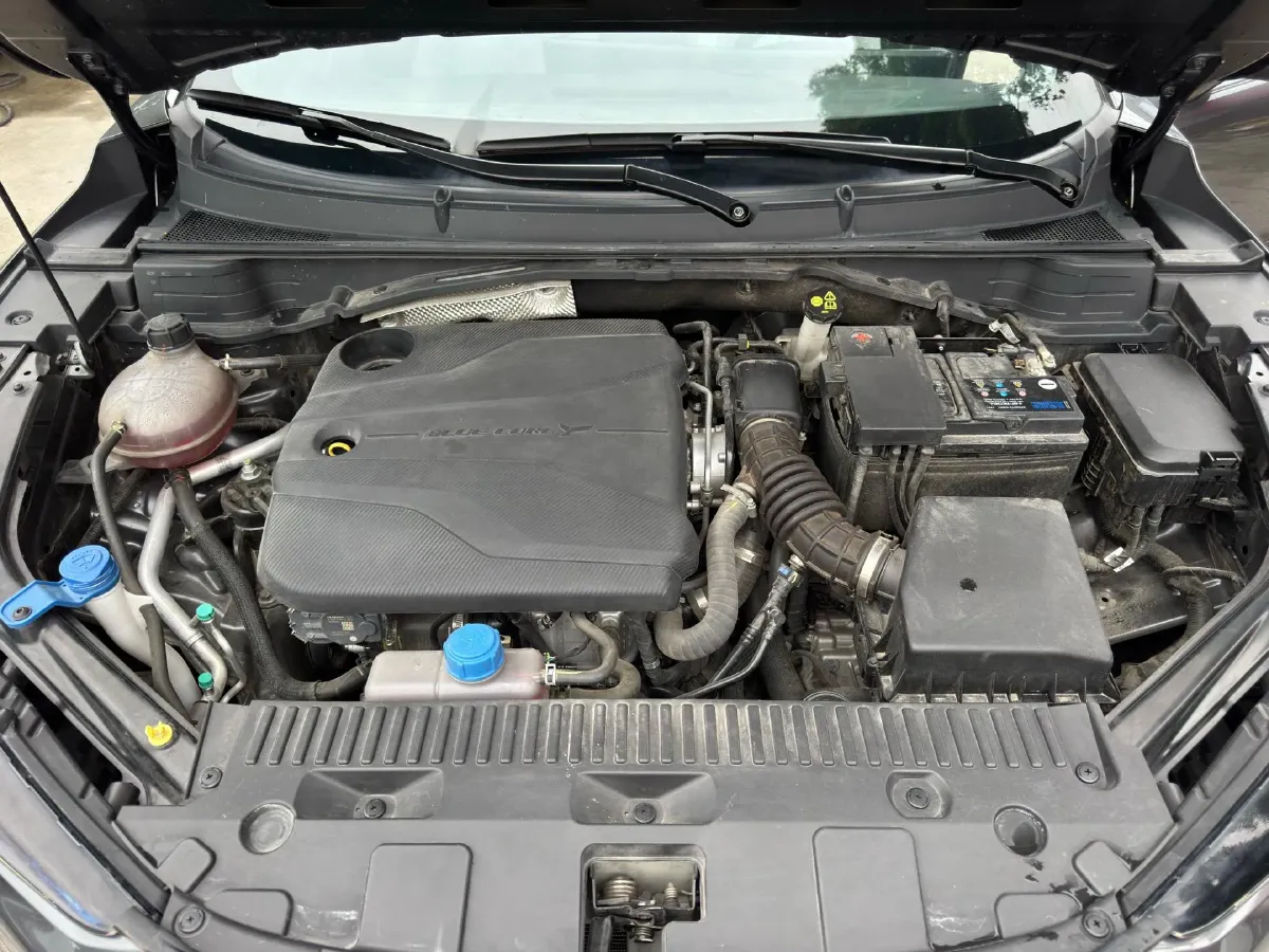 2023 ChangAn UNI-T 1.5T 188HP L4 7DCT,autocango,china used car exporter,china ev exporter,chinese used car exporter,chinese used ev exporter