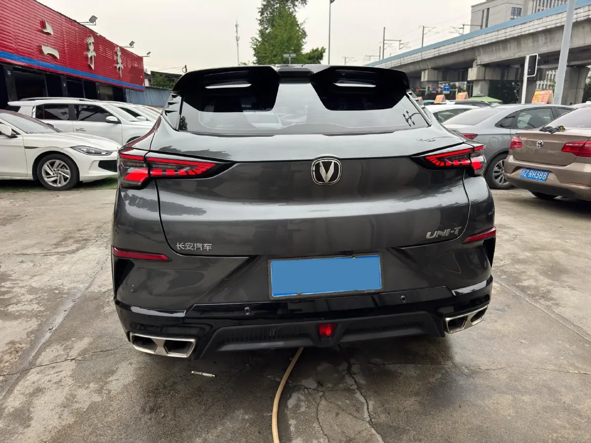 2023 ChangAn UNI-T 1.5T 188HP L4 7DCT,autocango,china used car exporter,china ev exporter,chinese used car exporter,chinese used ev exporter