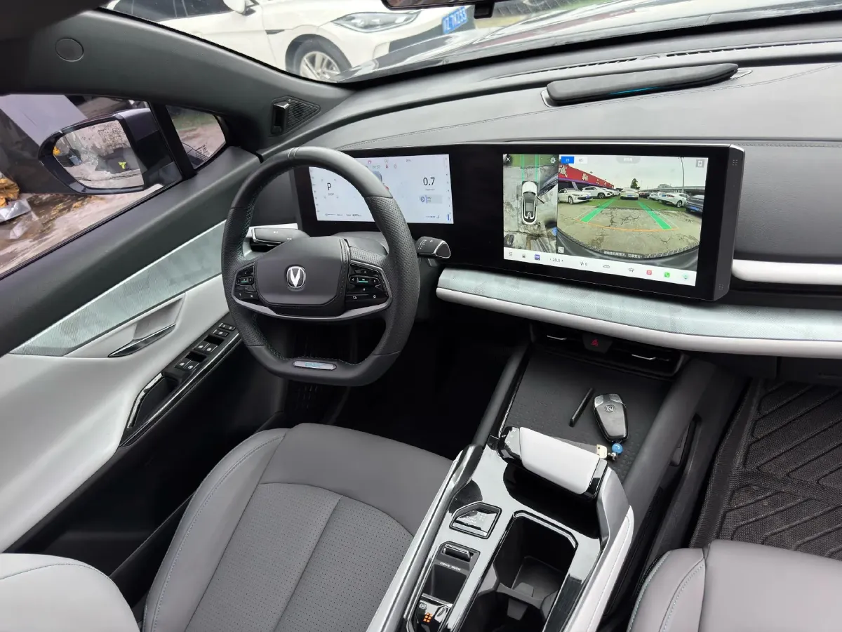 2023 ChangAn UNI-T 1.5T 188HP L4 7DCT,autocango,china used car exporter,china ev exporter,chinese used car exporter,chinese used ev exporter