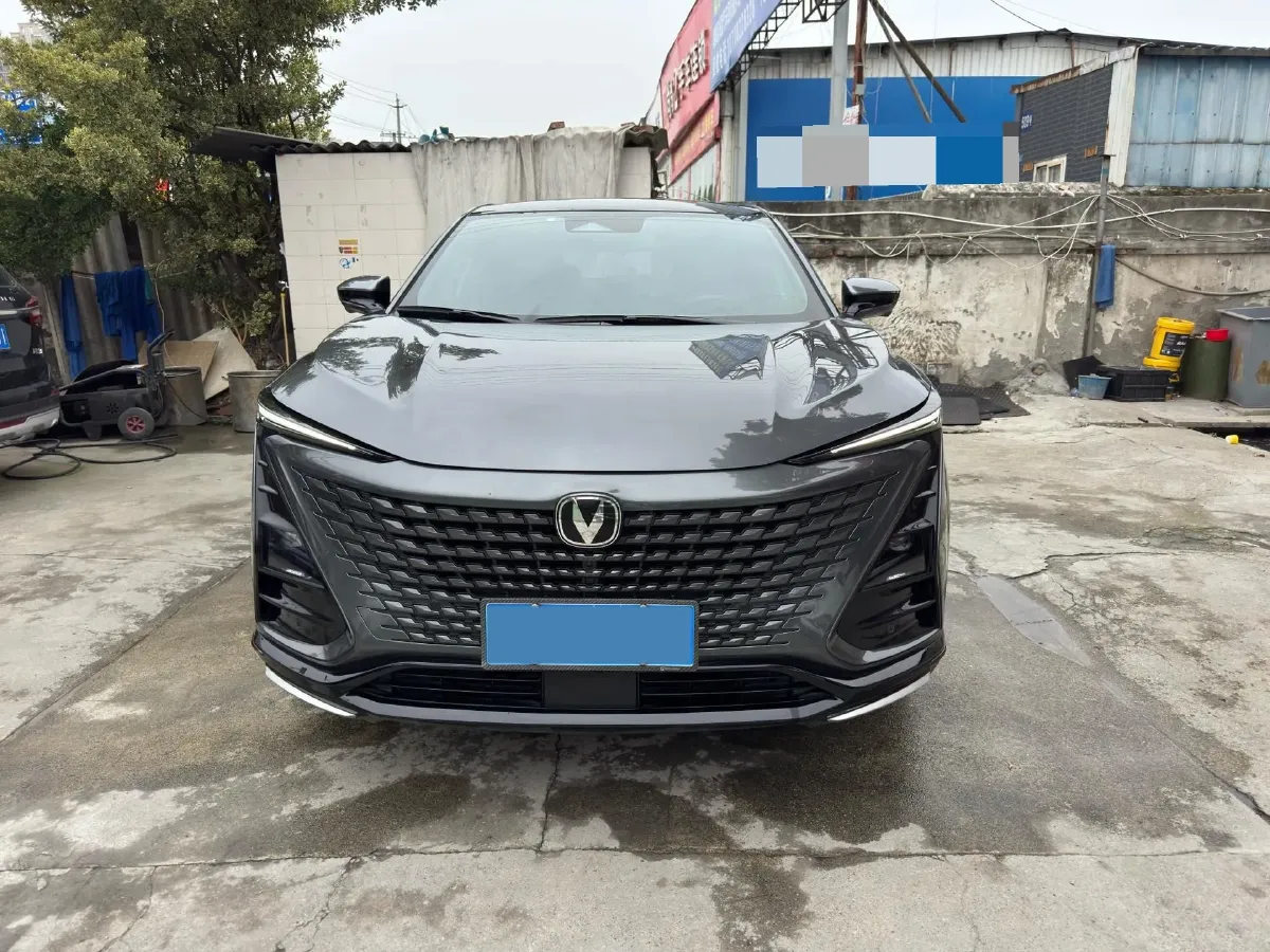 2023 ChangAn UNI-T 1.5T 188HP L4 7DCT,autocango,china used car exporter,china ev exporter,chinese used car exporter,chinese used ev exporter