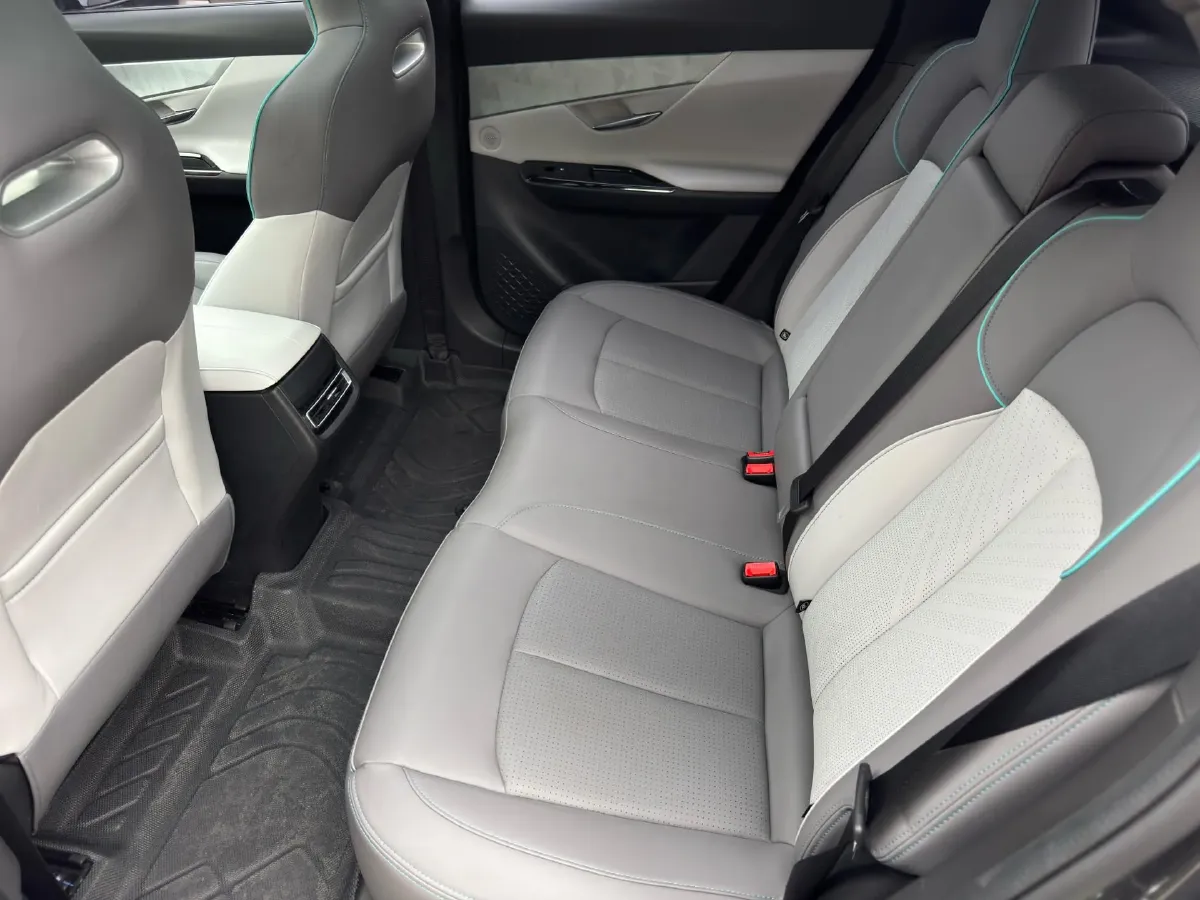 2023 ChangAn UNI-T 1.5T 188HP L4 7DCT,autocango,china used car exporter,china ev exporter,chinese used car exporter,chinese used ev exporter