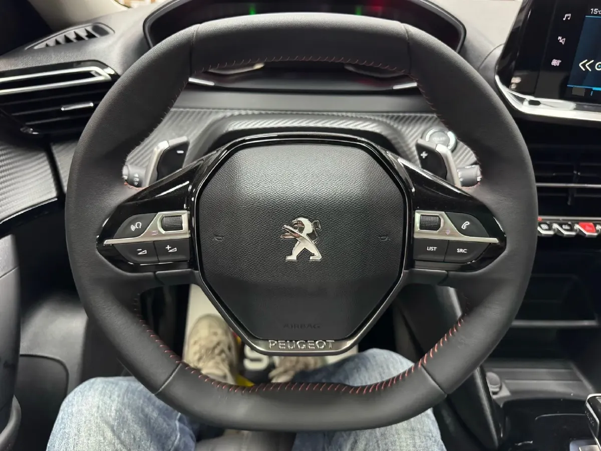 2022 Peugeot 2008 1.2T 136HP L3 6DCT,autocango,china used car exporter,china ev exporter,chinese used car exporter,chinese used ev exporter