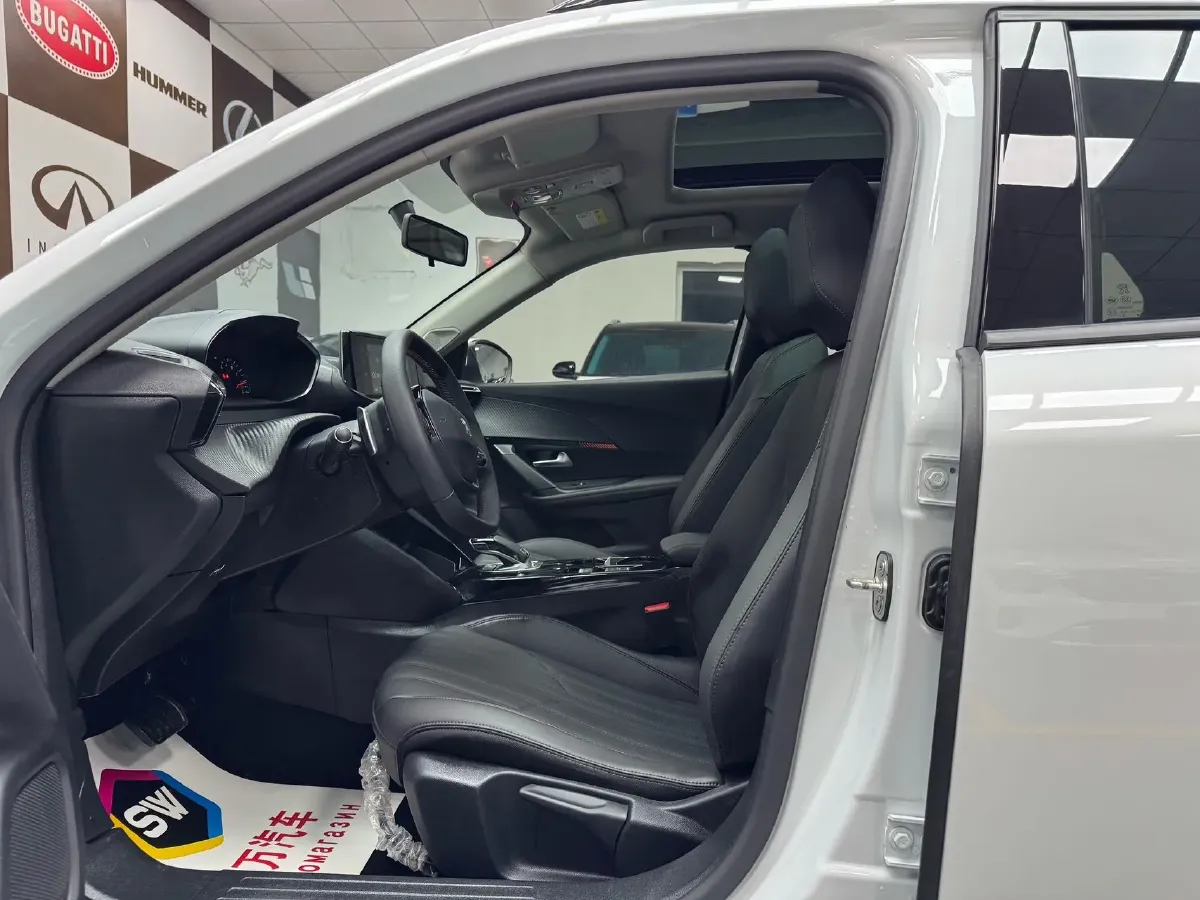 2022 Peugeot 2008 1.2T 136HP L3 6DCT,autocango,china used car exporter,china ev exporter,chinese used car exporter,chinese used ev exporter