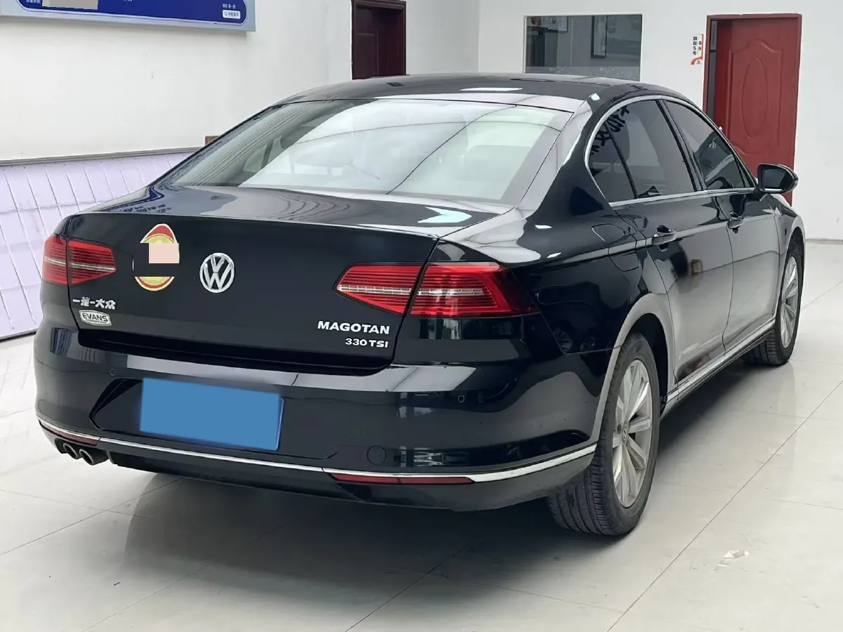 2018 Volkswagen Magotan 1.8T 180HP L4 7DCT,autocango,china used car exporter,china ev exporter,chinese used car exporter,chinese used ev exporter