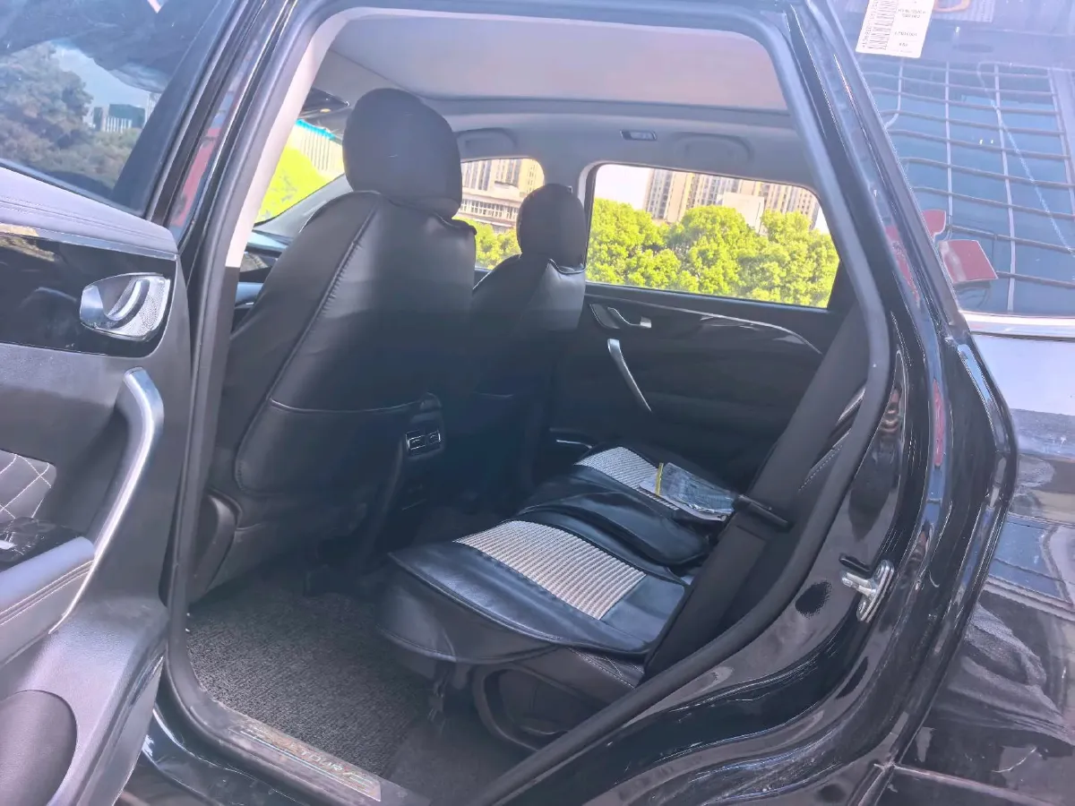 2020 Chery Tiggo 8 1.6T 197HP L4 7DCT,autocango,china used car exporter,china ev exporter,chinese used car exporter,chinese used ev exporter