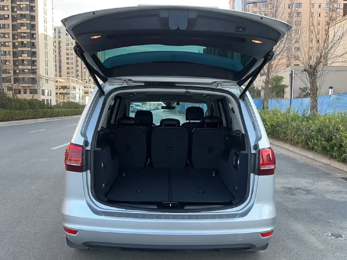 2018 Mercedes-Benz A Class 1.6T 156HP L4 7DCT,autocango,china used car exporter,china ev exporter,chinese used car exporter,chinese used ev exporter