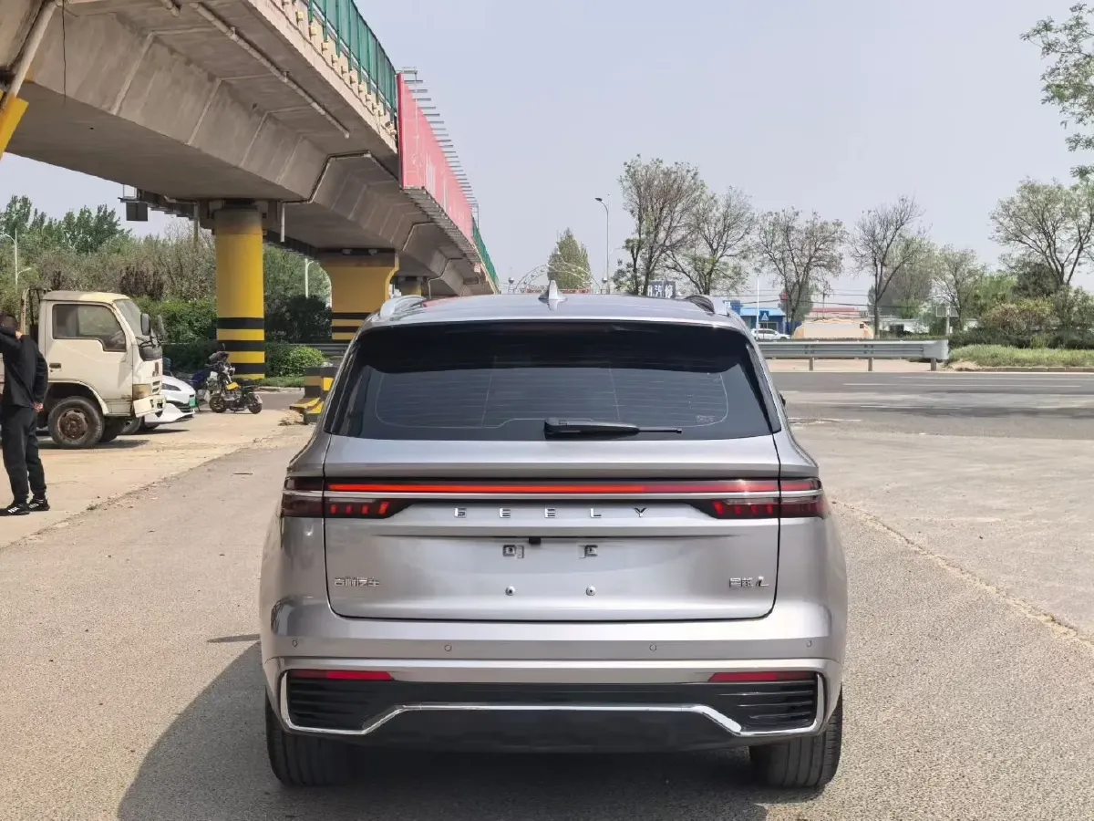 2024 Geely Monjaro 2.0T 218HP L4 7DCT,autocango,china used car exporter,china ev exporter,chinese used car exporter,chinese used ev exporter