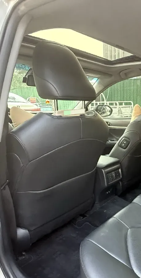 2019 Toyota Camry 2.0L 178HP L4 CVT,autocango,china used car exporter,china ev exporter,chinese used car exporter,chinese used ev exporter