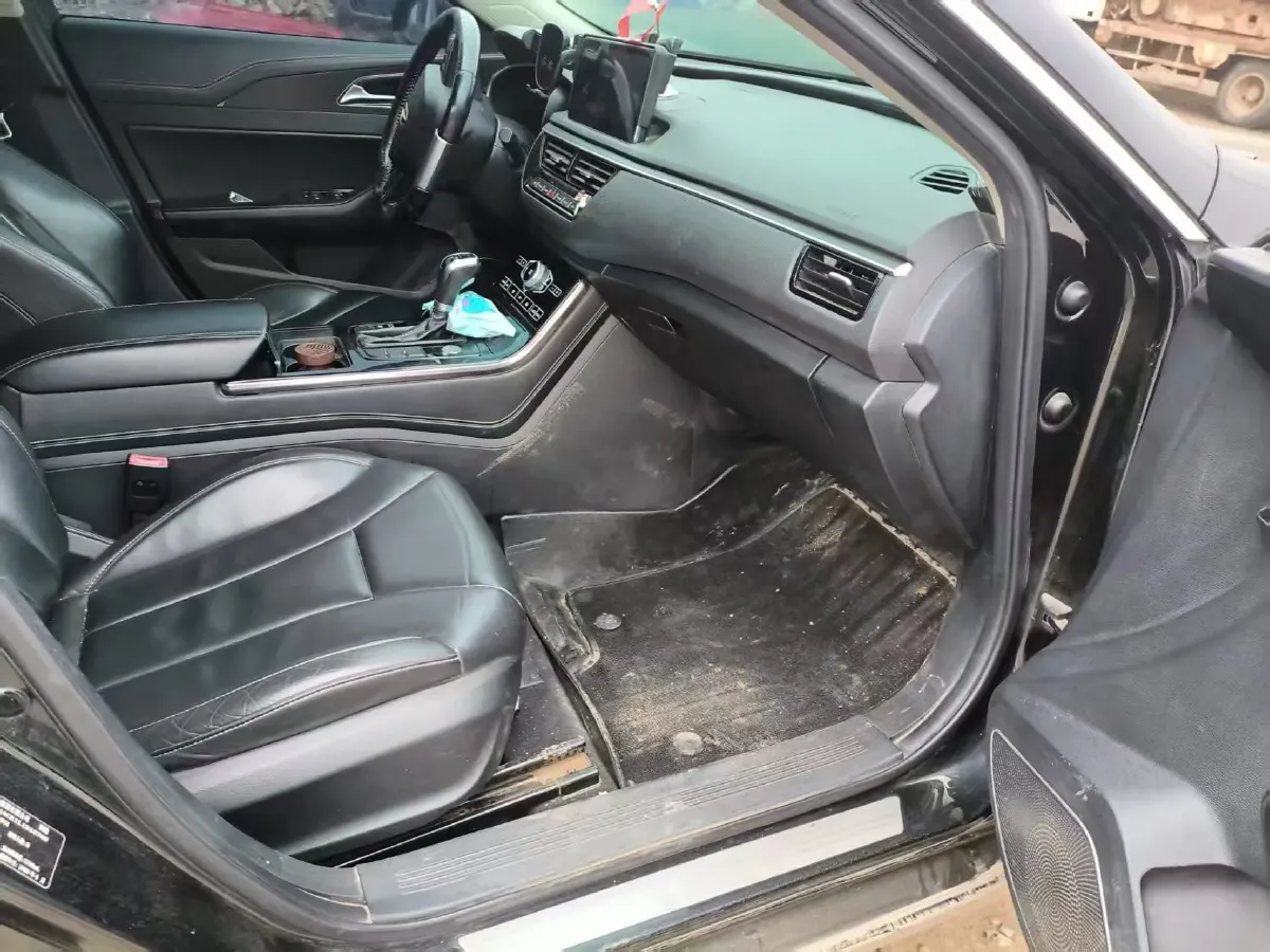 2019 HongQi H5 1.8T 180HP L4 6AT,autocango,china used car exporter,china ev exporter,chinese used car exporter,chinese used ev exporter