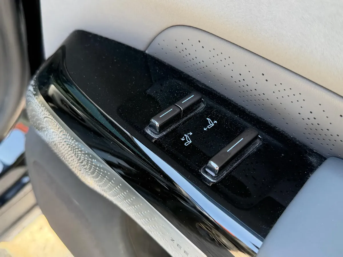 2025 Zeekr 7X BEV 75KWH,autocango,china used car exporter,china ev exporter,chinese used car exporter,chinese used ev exporter