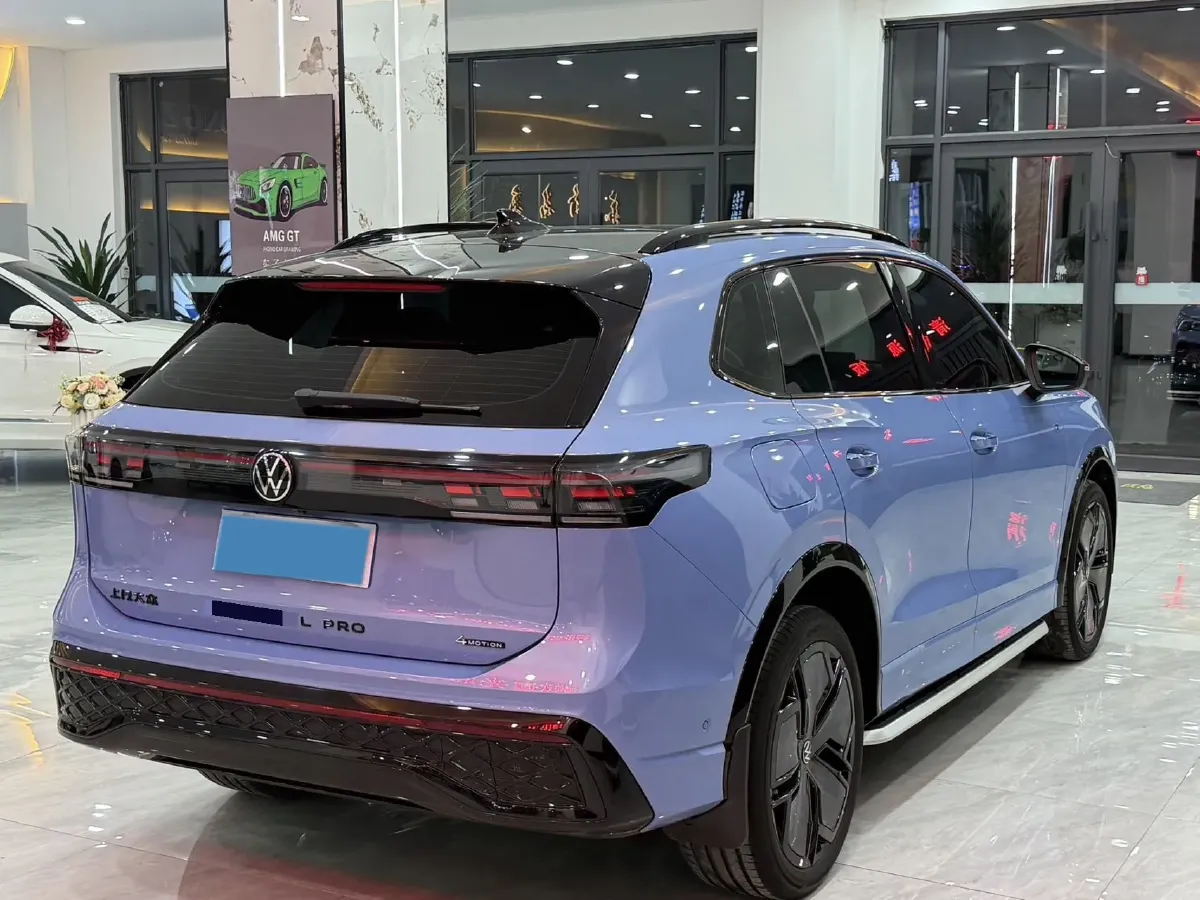 2024 Volkswagen Tiguan L 2.0T 220HP L4 7DCT,autocango,china used car exporter,china ev exporter,chinese used car exporter,chinese used ev exporter