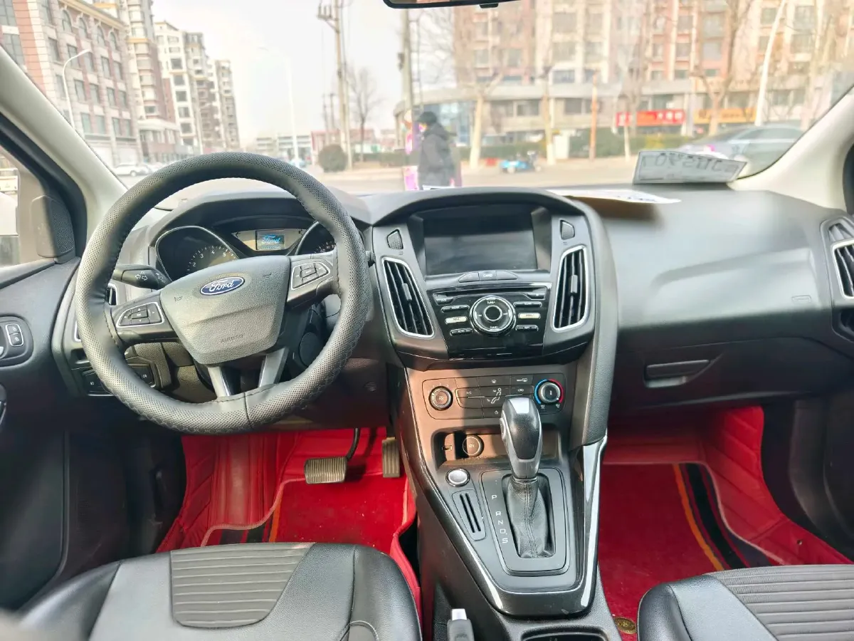 2018 Ford Focus 1.6L 125HP L4 6DCT,autocango,china used car exporter,china ev exporter,chinese used car exporter,chinese used ev exporter