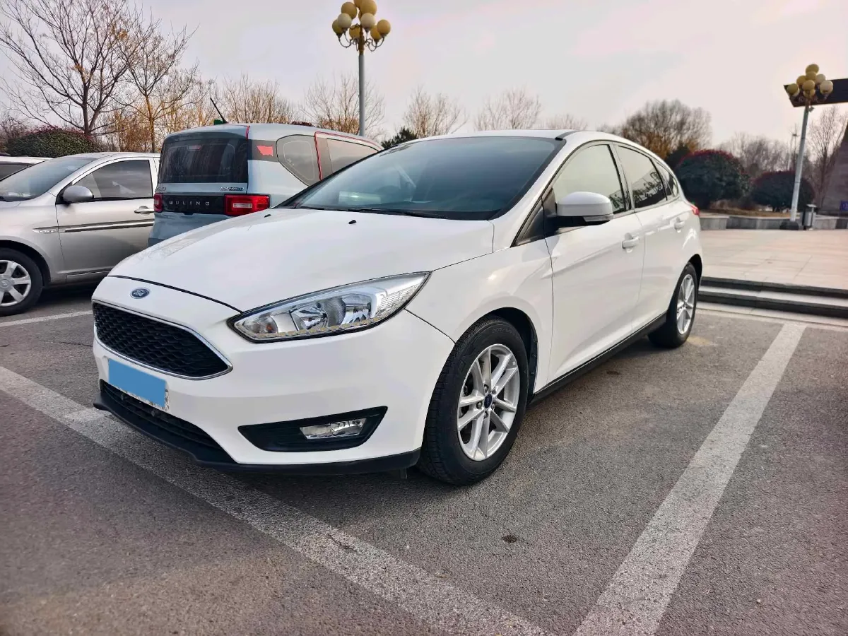 2018 Ford Focus 1.6L 125HP L4 6DCT,autocango,china used car exporter,china ev exporter,chinese used car exporter,chinese used ev exporter