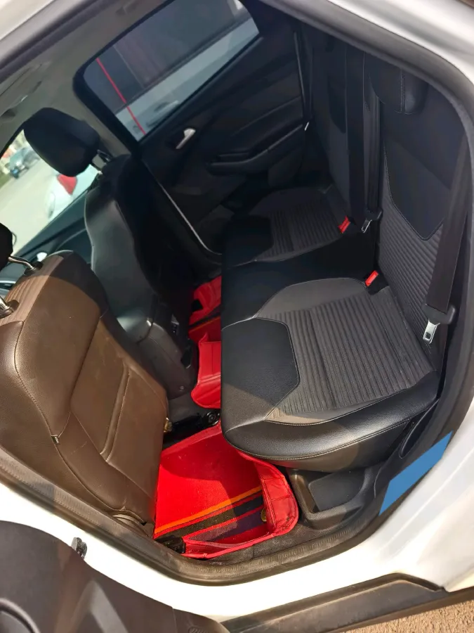 2018 Ford Focus 1.6L 125HP L4 6DCT,autocango,china used car exporter,china ev exporter,chinese used car exporter,chinese used ev exporter